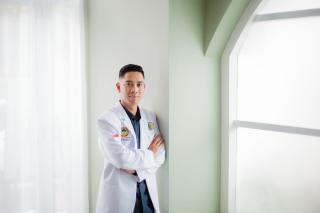 Dokter Priza Manfaatkan Media Sosial untuk Edukasi Kesehatan Tulang dan Sendi